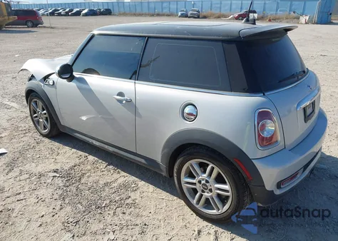 2013 Mini Hardtop Cooper S из США, поврежденный, VIN WMWSV3C59DT390245